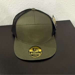 Nwt Grizzly Lids Olive Green and Black mens Cap